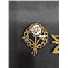 Image 3 : (2) Vintage Brooches