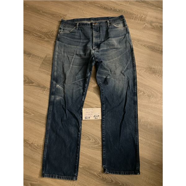 Wrangler - 40 x 34 - copper rivet jeans