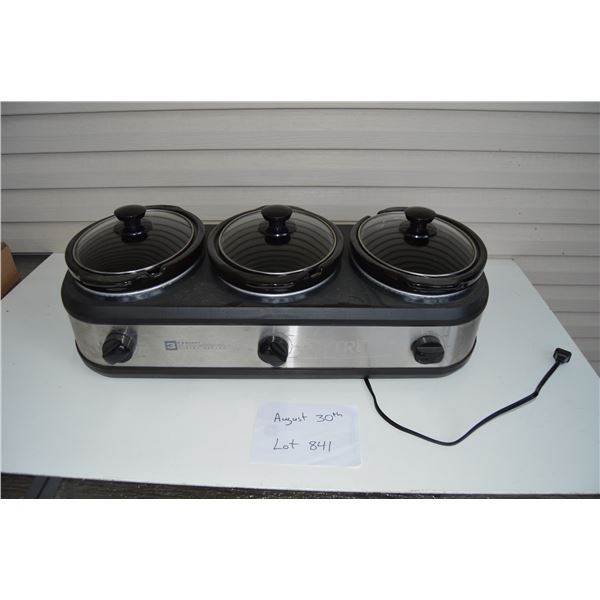 TRU 3 x 2.5 quart slow cooker Buffet Server