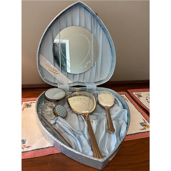 Heart Vanity Gift Set