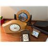 Image 2 : Clock Lot
