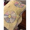 Image 1 : Vintage Patchwork Quilt