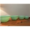 Image 2 : Fire King Jadeite Swirl Bowl Set (4 bowls)