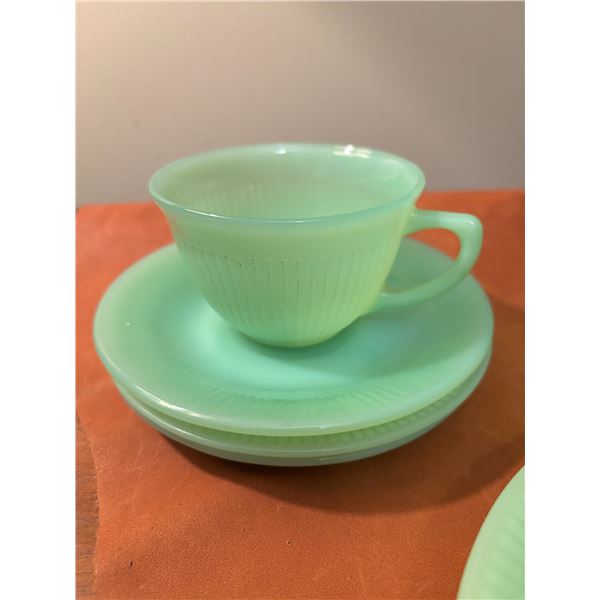 Fire King Jadeite Dish Set (10 pieces)