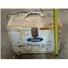 Image 2 : Vintage Ford Instant Starting Service Battery Booster