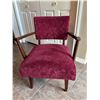 Image 1 : Burgundy Paisly Vintage Rocker