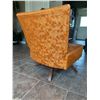 Image 3 : Orange Floral Swivel Chair