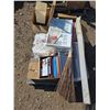 Image 1 : Pallet of household items