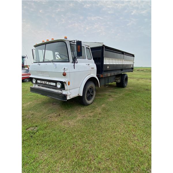 GMC 6500 Cab Over, V8 - Standard, 18ft. 48-inch-high box, VMM Box & Hoist, rollup tarp, Runs, No Bra