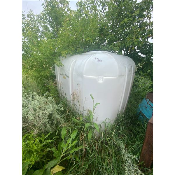Plastic water tank