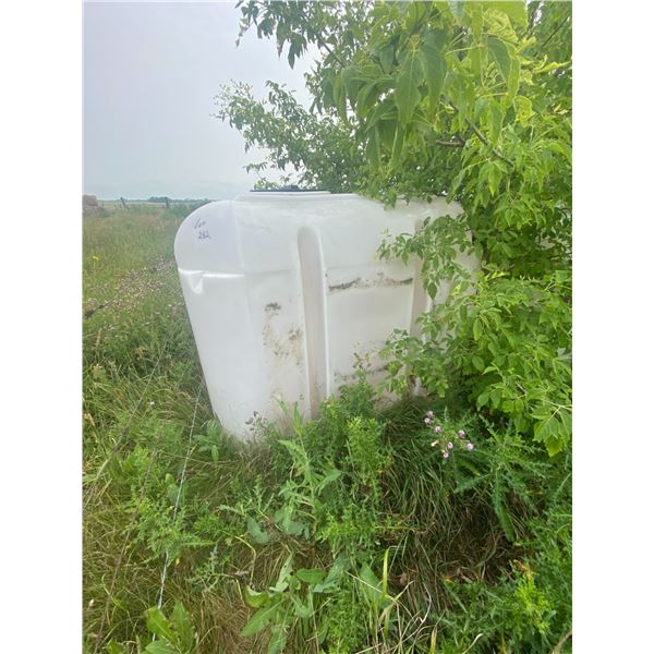 Plastic water tank