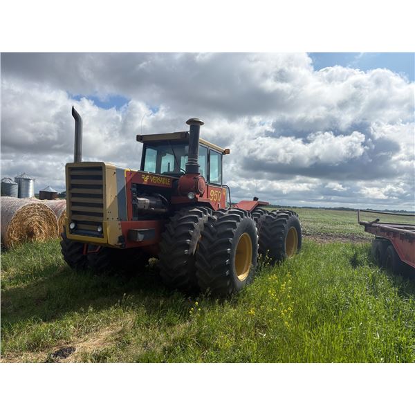 CONSIGNED VERSATILE 1981 950 TRACTOR, running but has antifreeze in the Oil 24.5xR32 Duals, SN. 1111