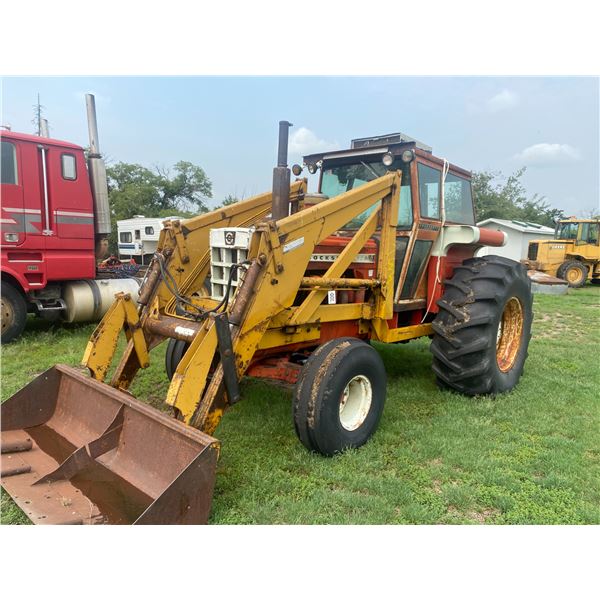 COCKSHUTT 2150 TRACTOR c/w Cab, Diesel, Eeze On Loader, 2 Hyds, P.T.O. 24.5x32''s, SN. 421-42014, ru