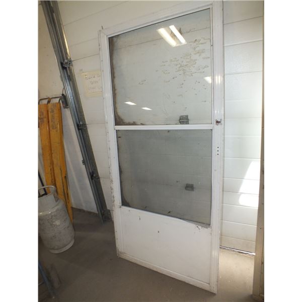 4 Screen Doors & 1 Slider Window