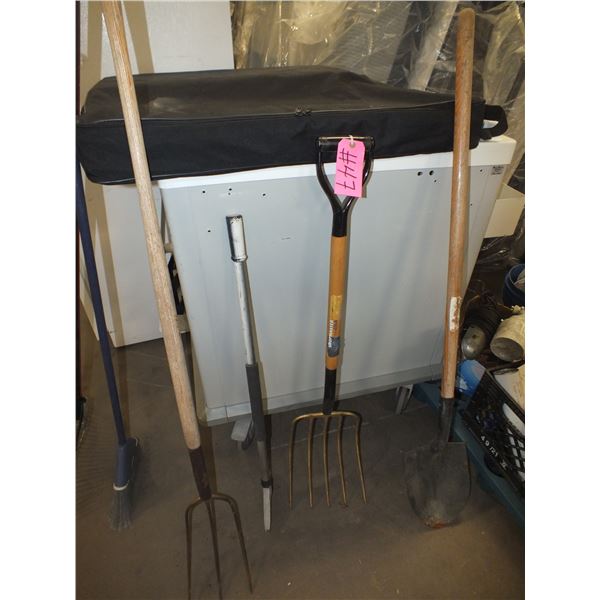 Garden Tool Lot