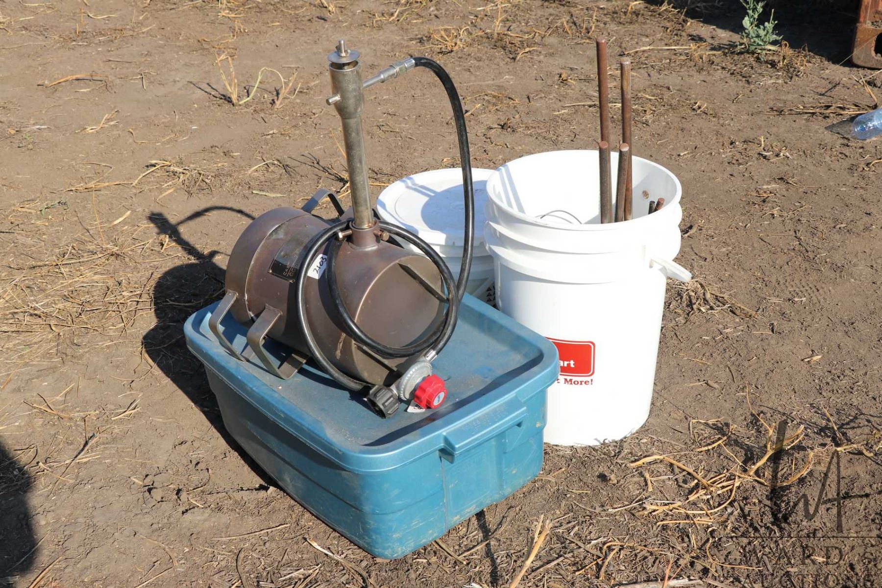 Cast Master GG 5000 SS propane fired melting pot and selection of scrap ...