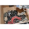 Image 2 : 1/4 ton winch w/ shackles etc
