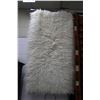 Image 1 : Sheep skin rug 31" X 56"
