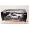 Image 1 : 1: 18 scale Maisto Porsche 911 GT 1 Le Mans 1998