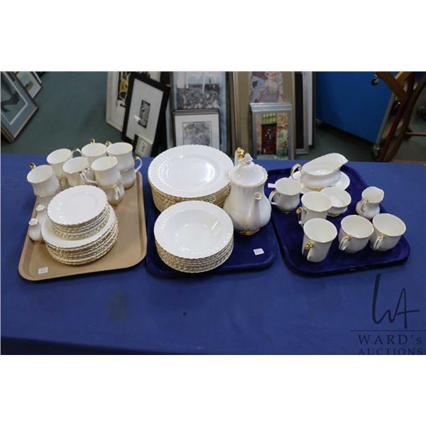 Selection of Royal Albert "Val D'Or" china tableware including fourteen 10 1/4" plates, nine 8" soup