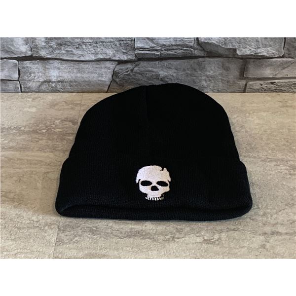 Embroidered Toque - Black - New