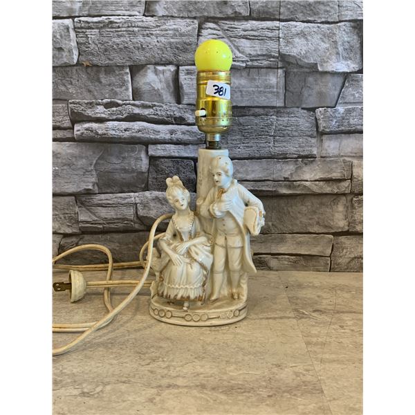 Antique Victorian Porecelain & Brass Lamp