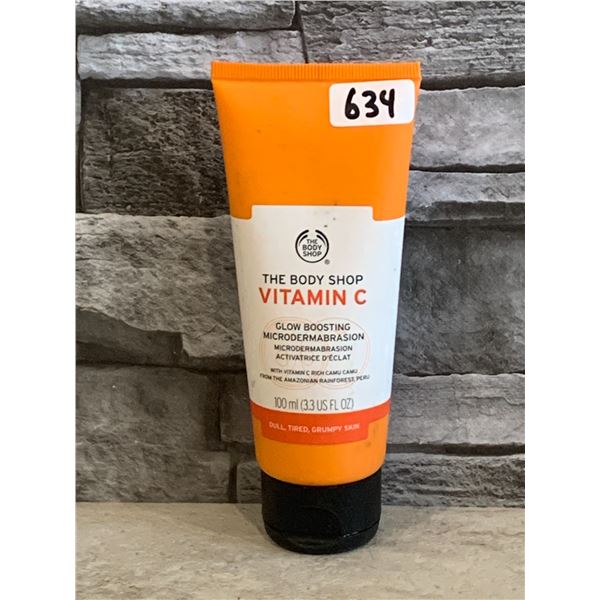 The Body Shop - Vitamin C Glow Boosting Microdermabrasion Cream - 100mL - New