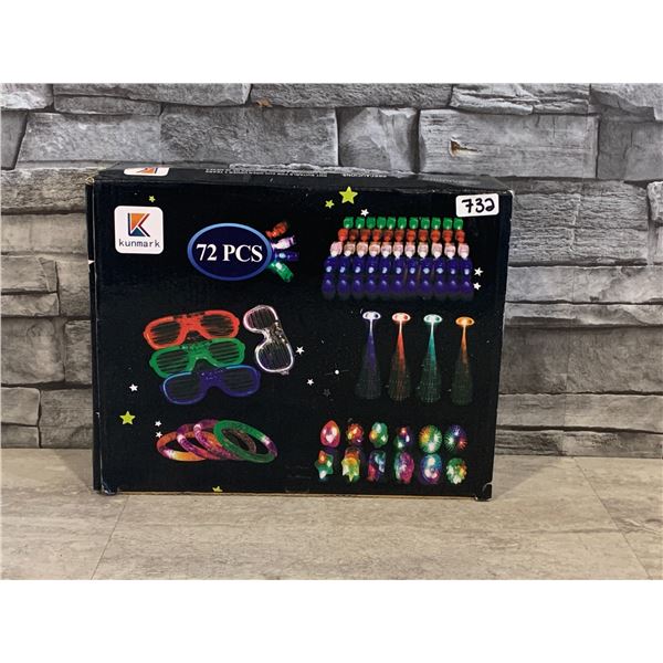 Light Up Party Set - 72 Pcs - New