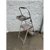 Image 3 : Werner Steel 3 Step with Plastic Tray Folding Ladder