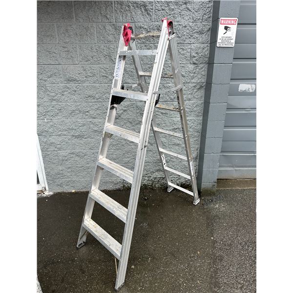 Lite - Sliding Extendable Ladder - Extends up to 11ft - 225lbs Capacity - 6 Steps