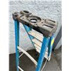 Image 3 : Fiberglass Ladder - 5 Steps