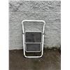 Image 3 : Folding 2 Step Steel Foot Step Ladder