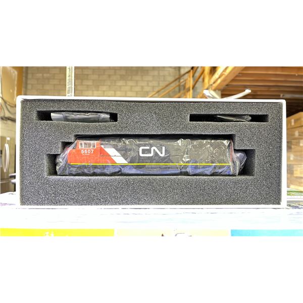 GENESIS BY ATHEARN G6131 CANADIAN NATIONAL HO SCALE MODEL TRAIN