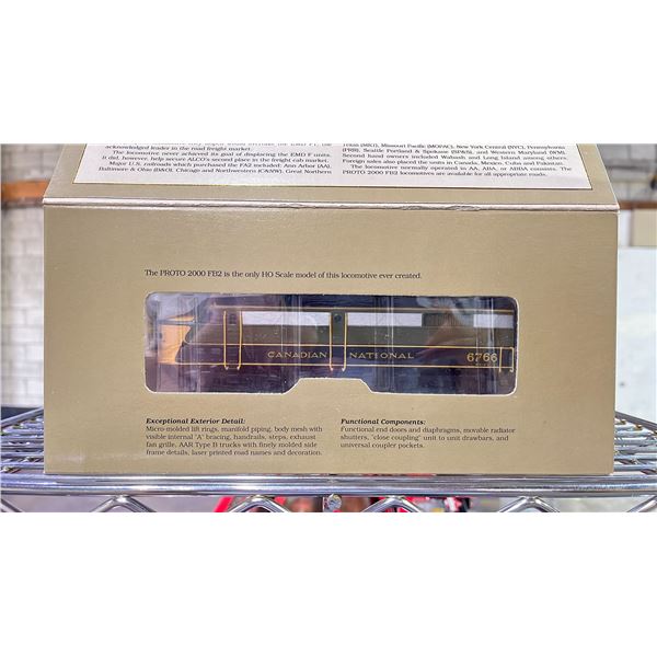 PROTO 2000 SERIES UNPOWERED FB2 LOCOMOTIVE HO SCALE MODEL TRAIN