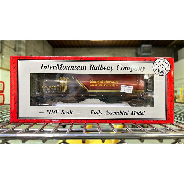 INTERMOUNTAIN RAILWAY COMPANY SASKATCHEWAN CYLINDRICAL HOPPER CAR HO SCALE MODEL TRAIN