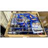 Image 2 : BOX OF ASSORTED HOT WHEELS DIE CAST VEHICLES