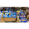 Image 3 : 4 BOXES OF ASSORTED DIE CAST VEHICLES - HOT WHEELS & MATCHBOX