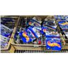 Image 3 : 3 BOXES OF ASSORTED HOT WHEELS DIE CAST VEHICLES