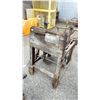 Image 4 : ANTIQUE WORK BENCH 36" X 28" X 33"
