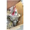 Image 4 : PALLET OF ASSORTED ANTIQUES INCLUDING; OVERHEAD LIGHT, FIRE EXTINGUISHER, MARINE ROPE & MORE