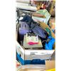 Image 3 : PALLET OF ASSORTED ITEMS INCLUDING; LUGGAGE VINTAGE POS MACHINE, LAWN CHAIR & MORE