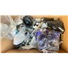 Image 6 : PALLET OF ASSORTED HARDWARE, CABLES, CLAMP ON SQUARES, CIRCUIT BOXES & MORE