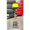Image 1 : RYOBI 10" BENCH DRILL PRESS WITH LASER DP103L