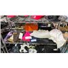 Image 1 : SHELF OF ASSORTED LULULEMON CLOTHING