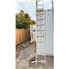 Image 1 : 10' ALUMINUM EXTENSION LADDER
