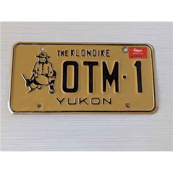 YUKON 1988 License plate