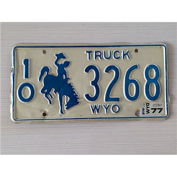 1975 WYOMING Truck license plate