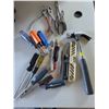 Image 8 : TOOL BAG with tools
