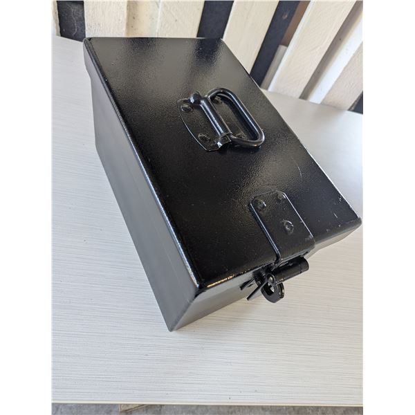 STRONG BOX ( 15"x8.75"x8"