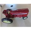 Image 7 : INTERNATIONAL HARVESTER TOY Tractors & spreader wagon